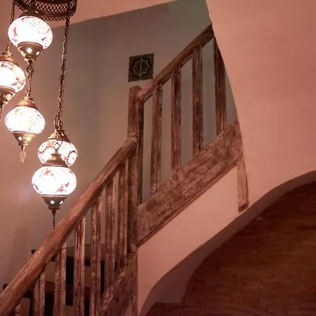 Zahira Suites Iii *