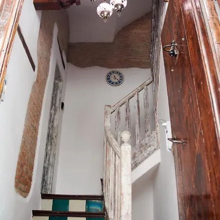 Zahira Suites Iii