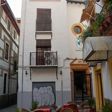 Zahira Suites Iii *